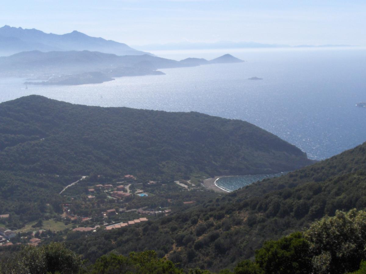 Апарт отель La Chiusa Di Rio Rio nell'Elba Экстерьер фото